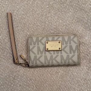 Michael Kors white Logo Wristlet